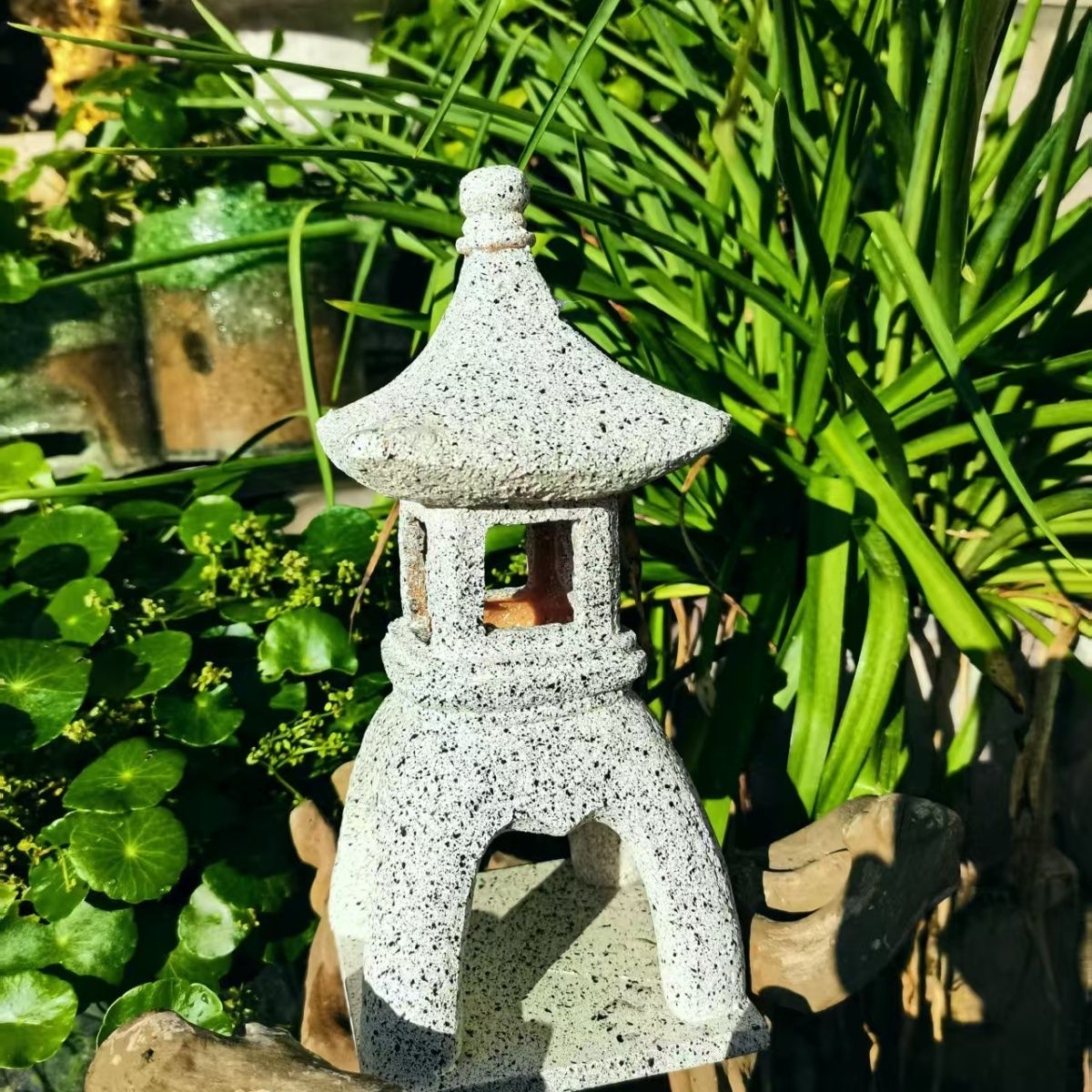 Pagoda Solar Decor Garden Ligh - Japanese Lighting Decor review and price